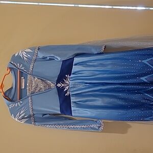 Trish Scully Elsa  frozen costume Beautiful girls Halloween costume